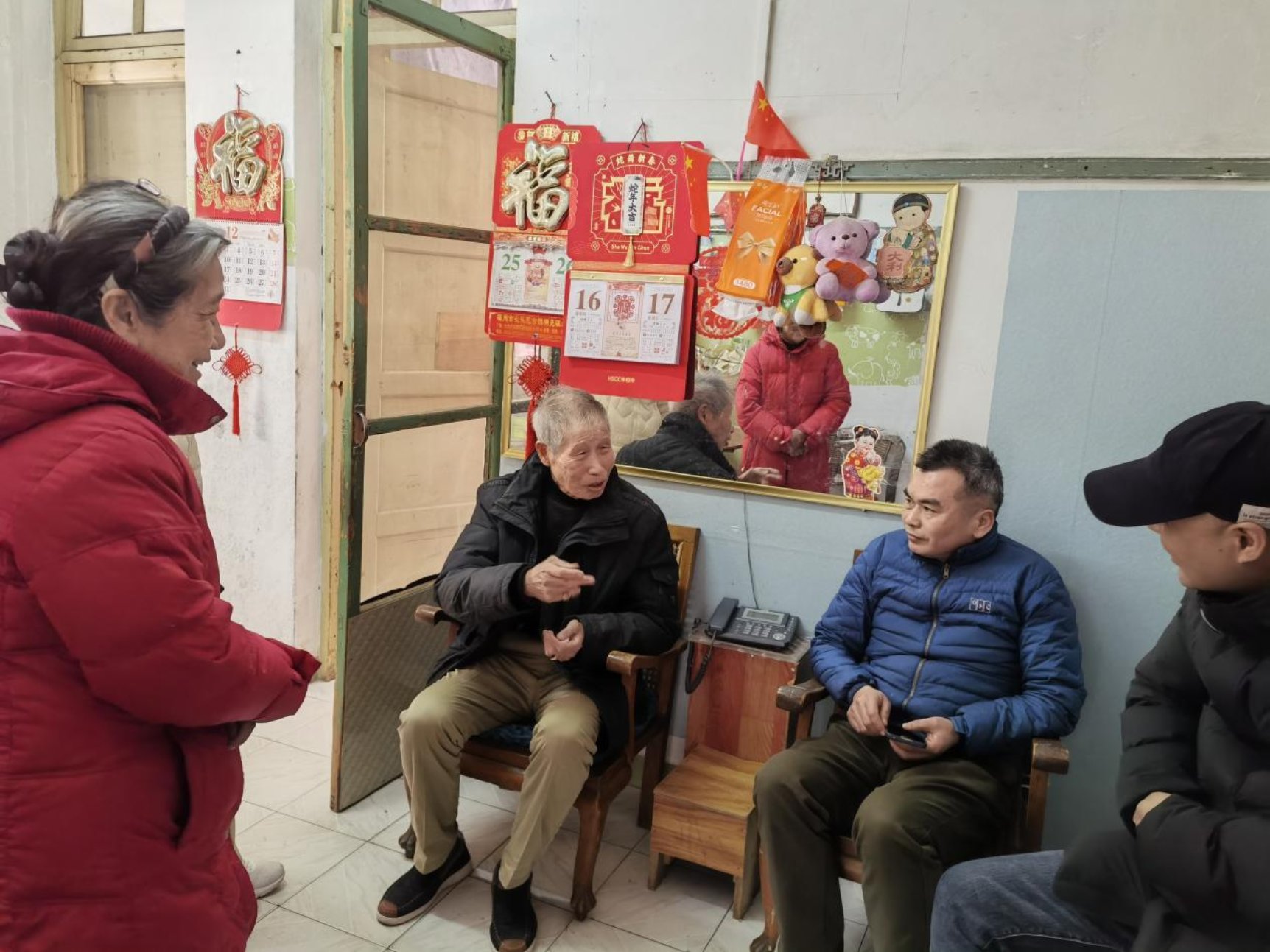 长乐分公司党支部开展“新春慰问暖人心 情系困难党员”慰问活动.jpg